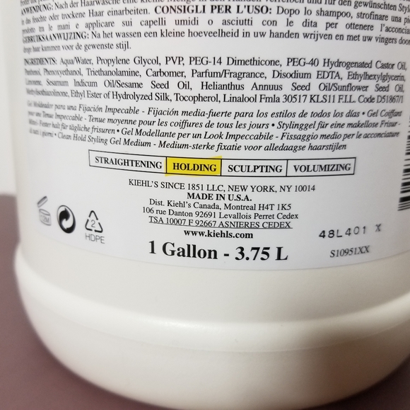 Kiehl's Stylist Series Clean-Hold with Silk Powder - Picture 2 of 2